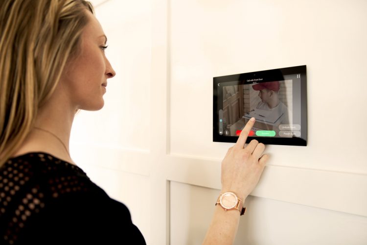 domofon czy videodomofon 750x500